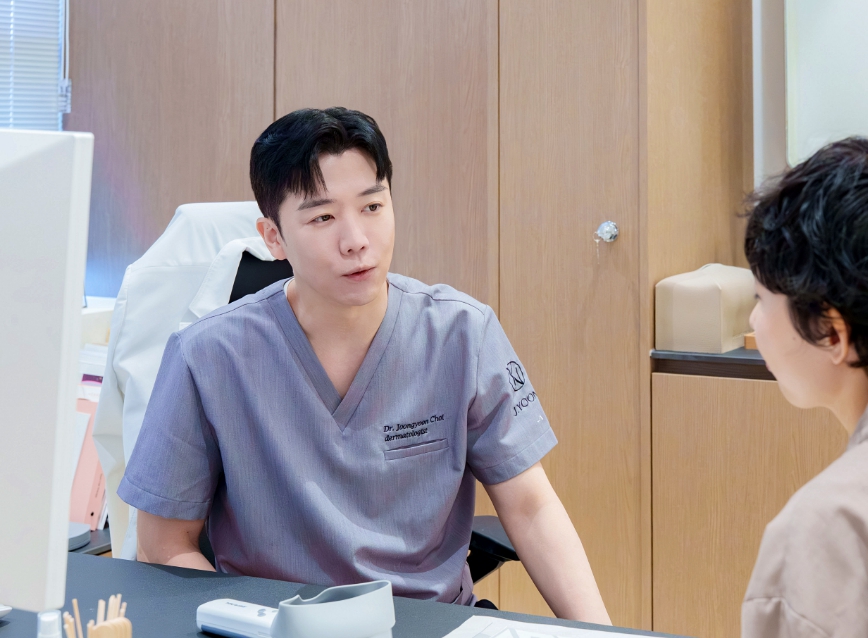 콜라겐부스터 상담장면